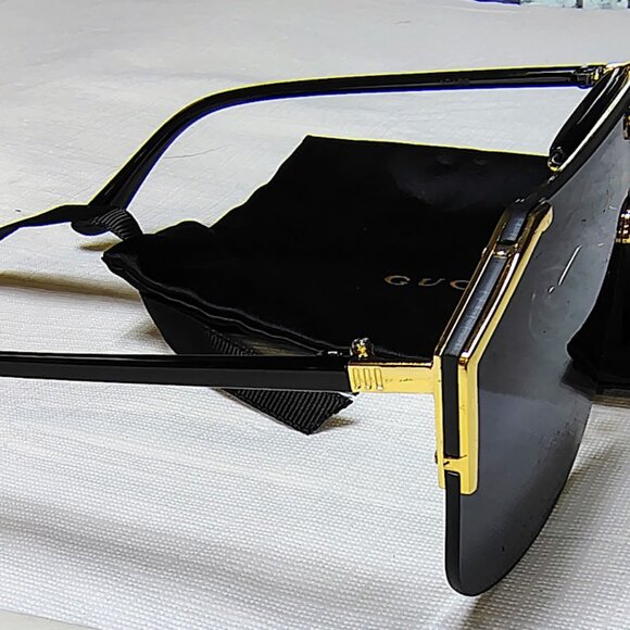 GUCCI UNISEX SUNGLASSES - made in Italy - Picture 3 of 6
